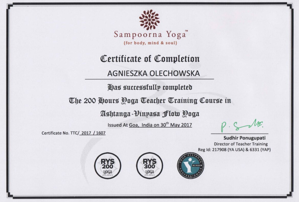 Certyfikat Sampoorna Yoga TTC 200H Ashtanga-Vinyasa Flow dla Agnieszki Olechowskiej. Kwalifikacje instruktorów JoyFlowYoga Rzeszów.